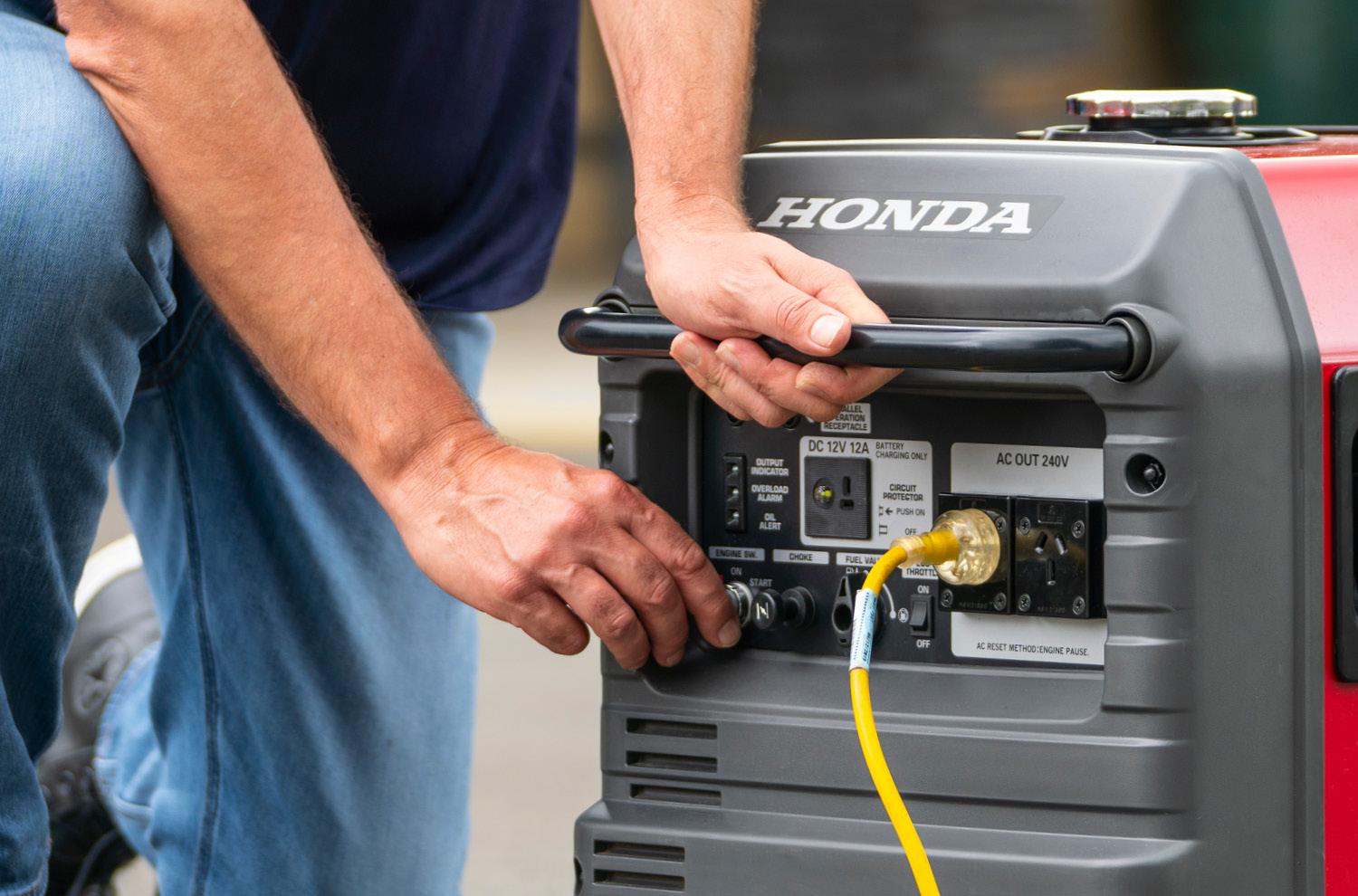 Easy Start generators_learn_more_gallery_img3_1500x990_1500_x_990